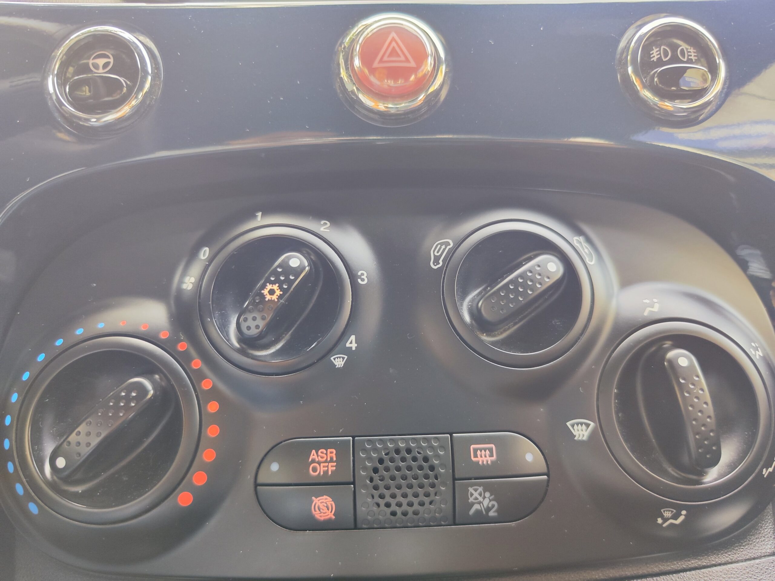 FIAT 500 1.0 HYBRID 70 CV CULT 3P.