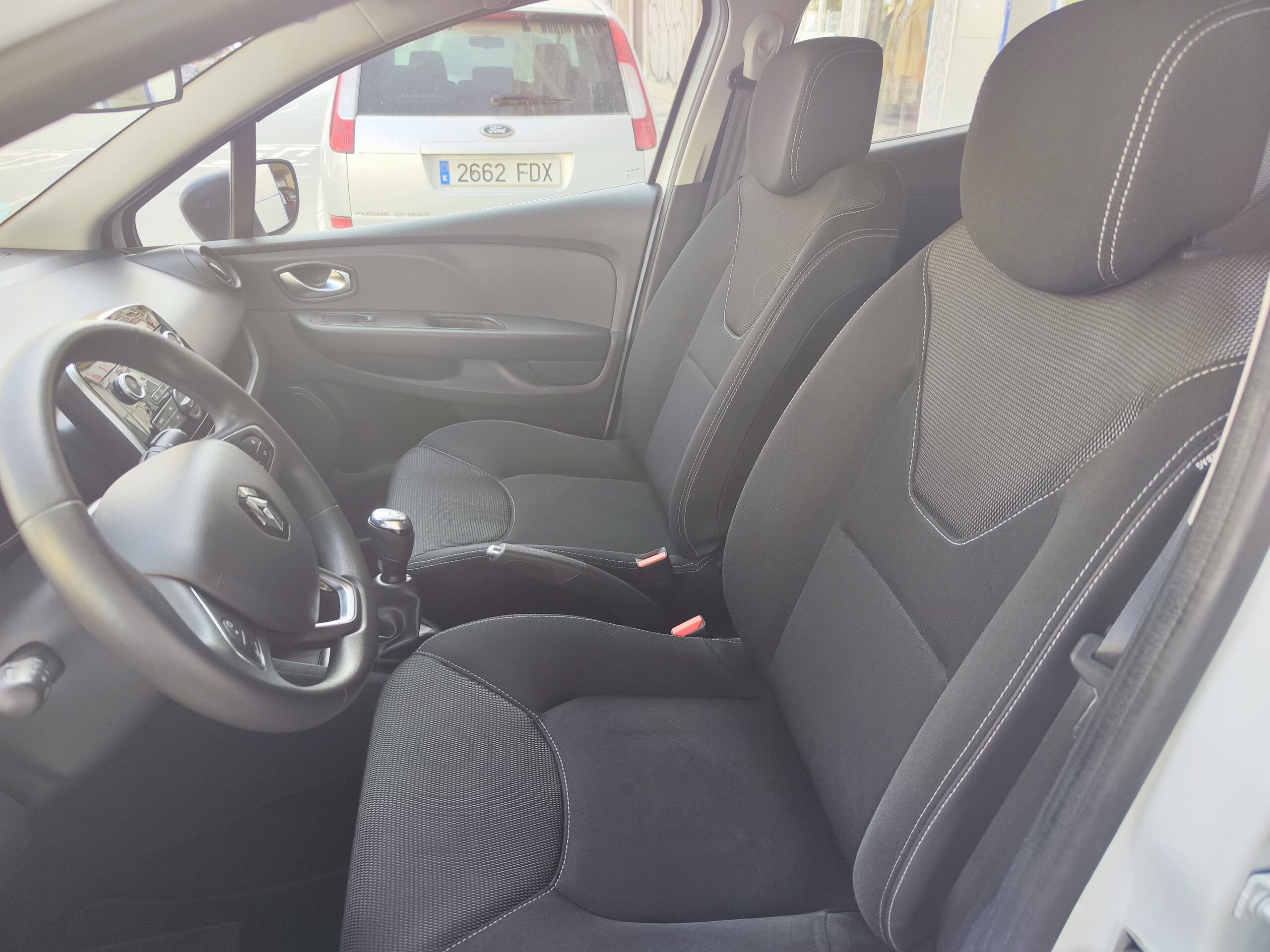 RENAULT CLIO 0.9 TCE 75 CV BUSINESS 5P