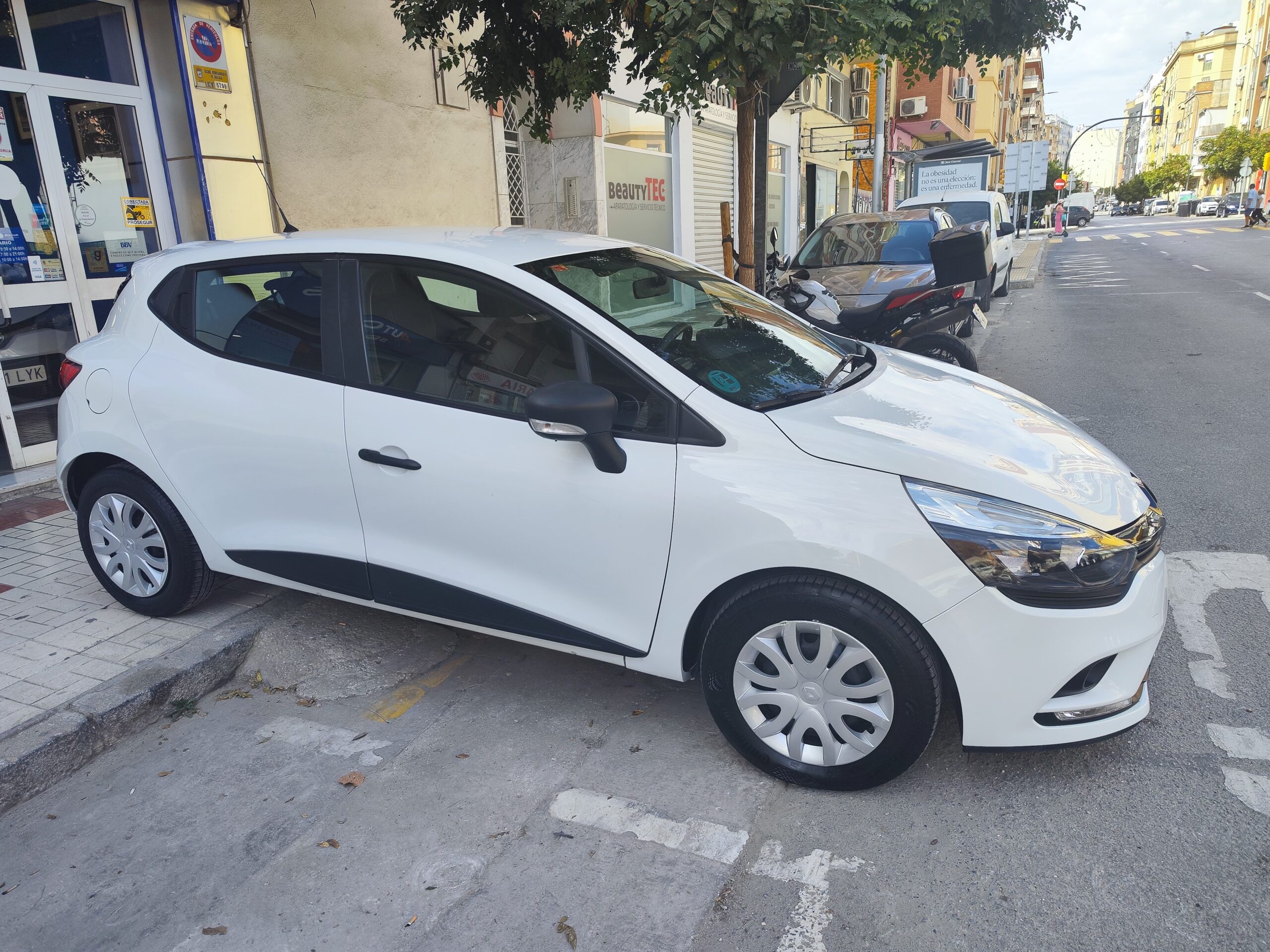 RENAULT CLIO 0.9 TCE 75 CV BUSINESS 5P