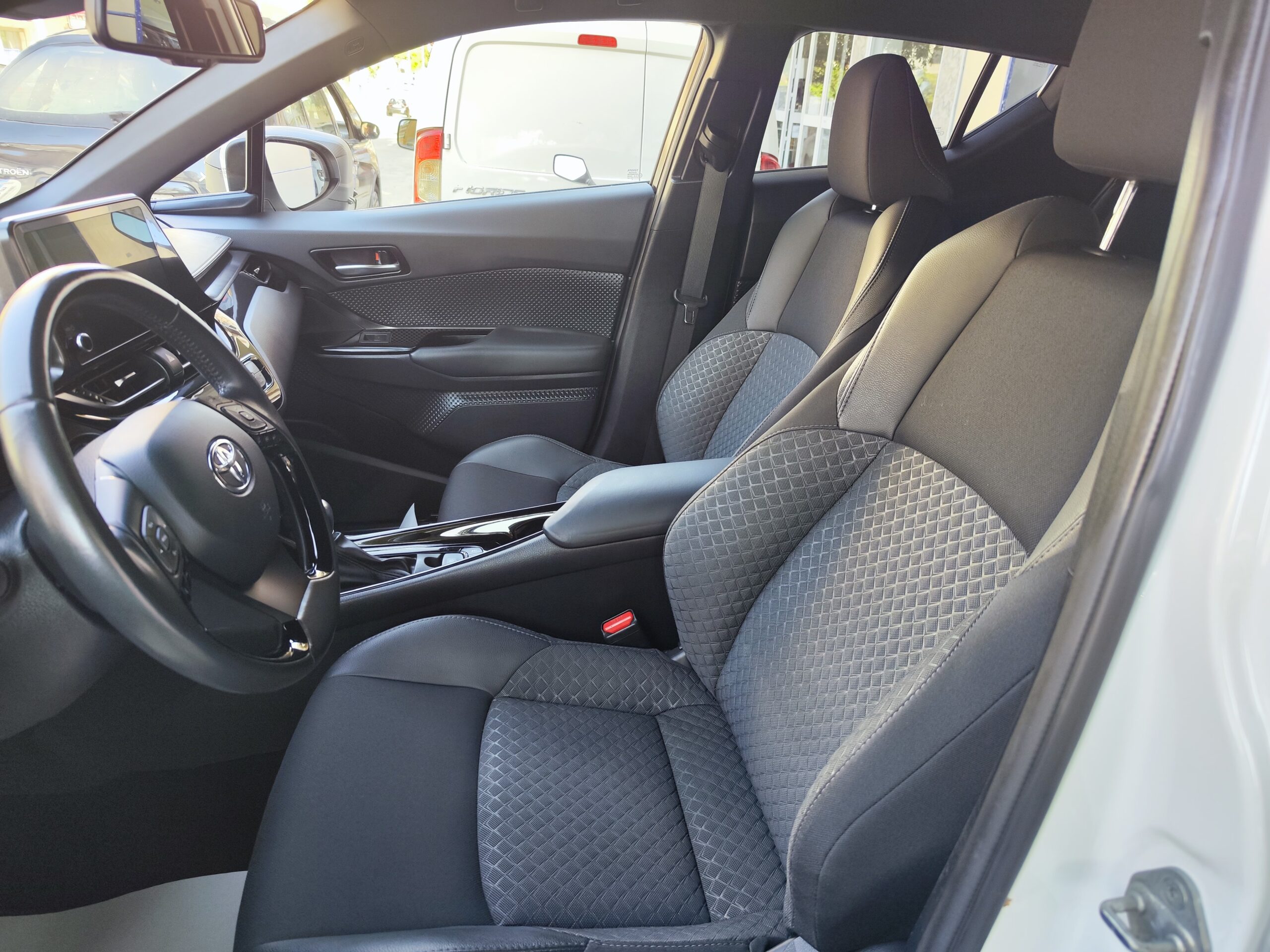 TOYOTA C-HR 1.8 125H ADVANCE HYBRID 5P.