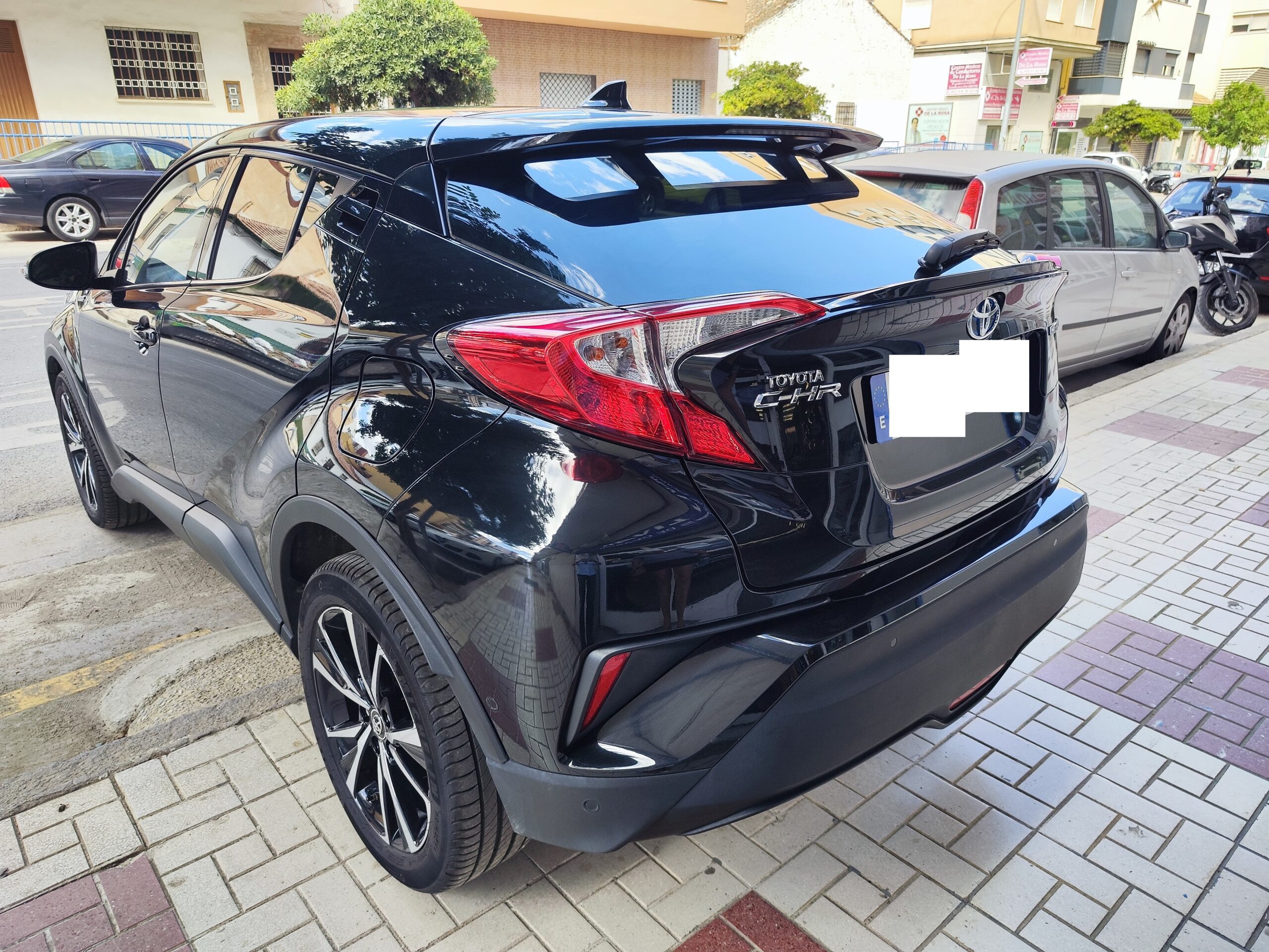 TOYOTA C-HR 1.8 125H ADVANCE HYBRID 5P.