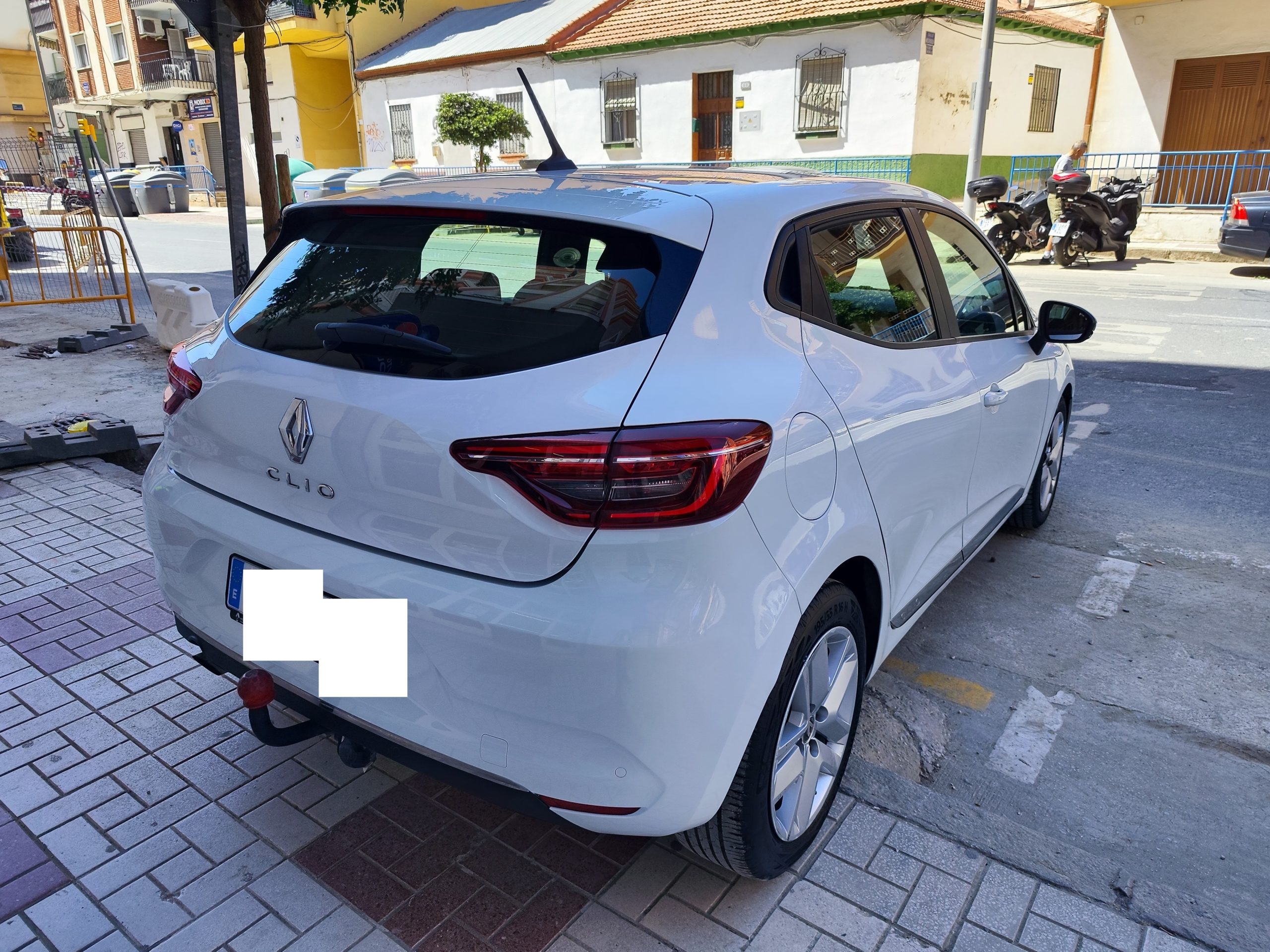 RENAULT CLIO 1.0 TCE 100 CV INTENS 5P.