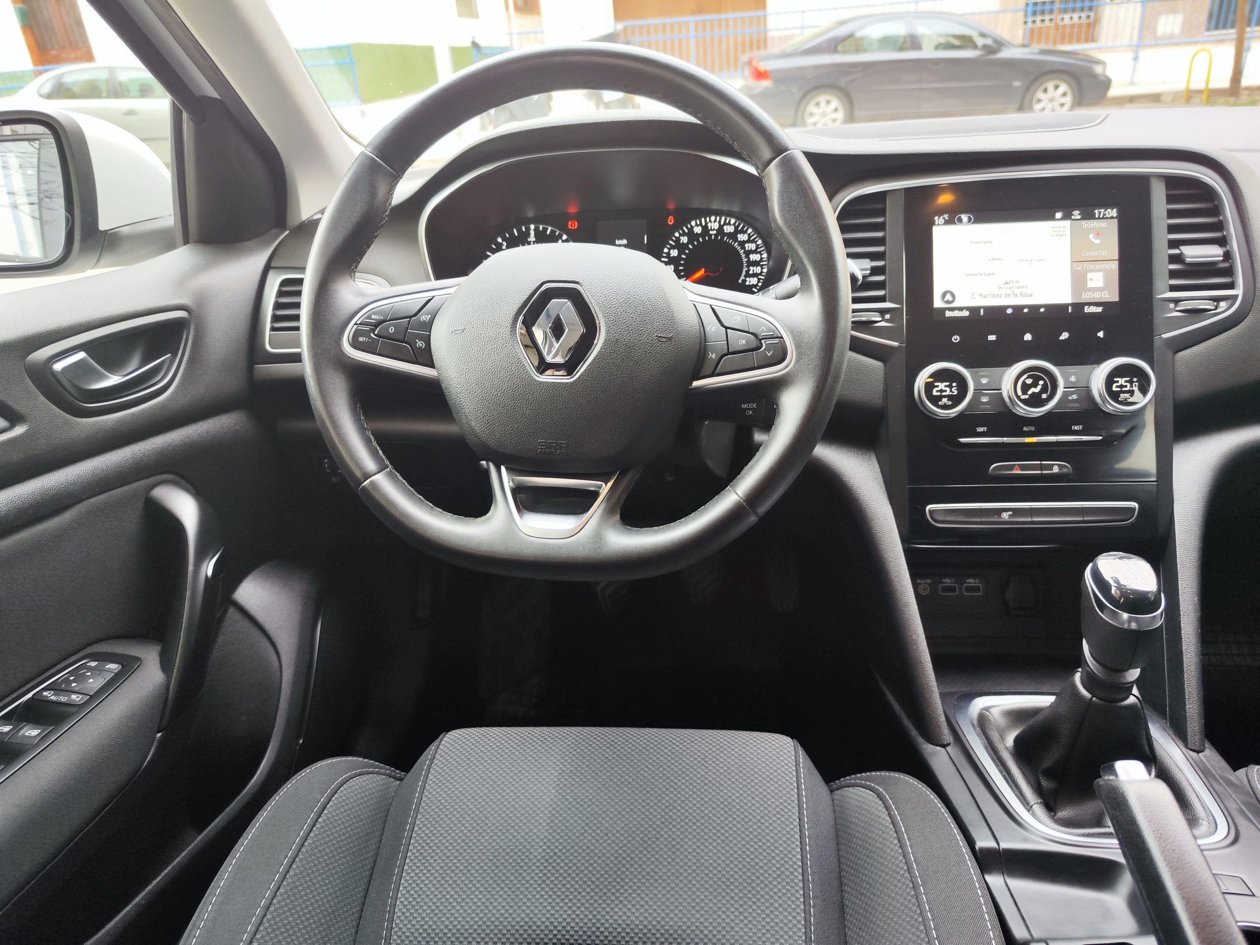 RENAULT MEGANE 1.5 BLUE DCI 115 CV EQUILIBRE 5P.