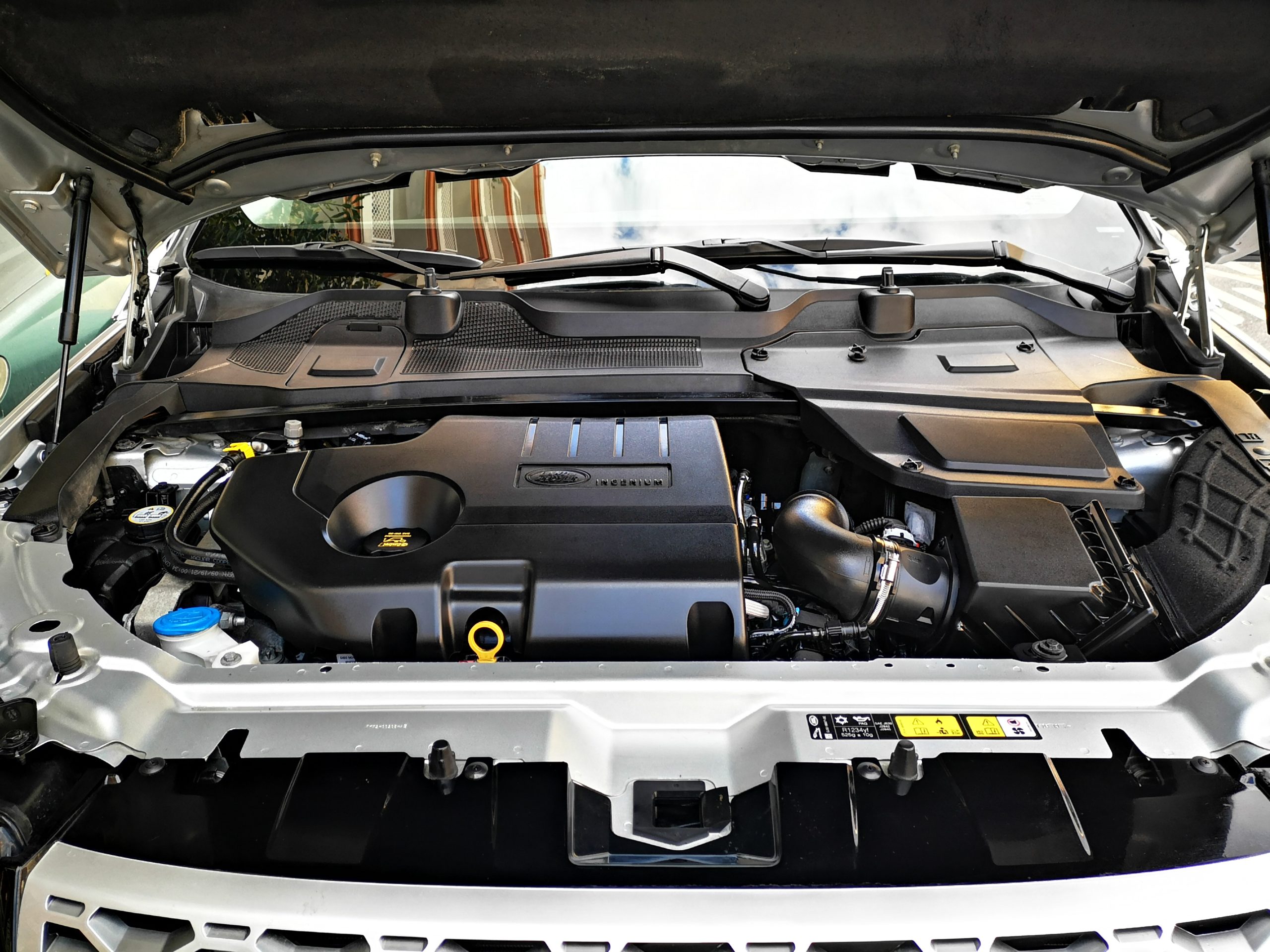 LAND ROVER DISCOVERY SPORT 2.0L TD4 150 CV HSE 4X4 AUTO.
